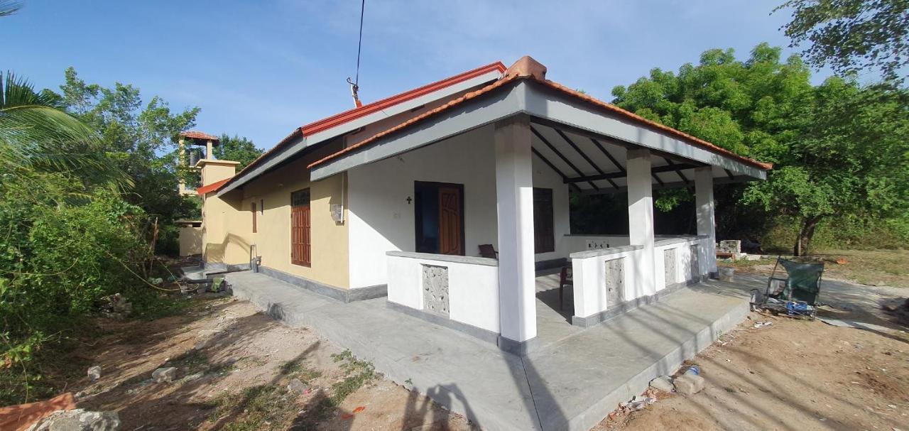 La Felicita Bed & Breakfast Манар Екстериор снимка